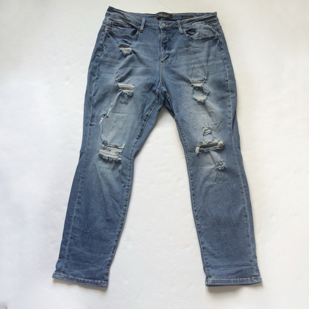 Judy Blue Boyfriend Fit Jeans Womens 18W High Rise Distressed Stretch Light Wash